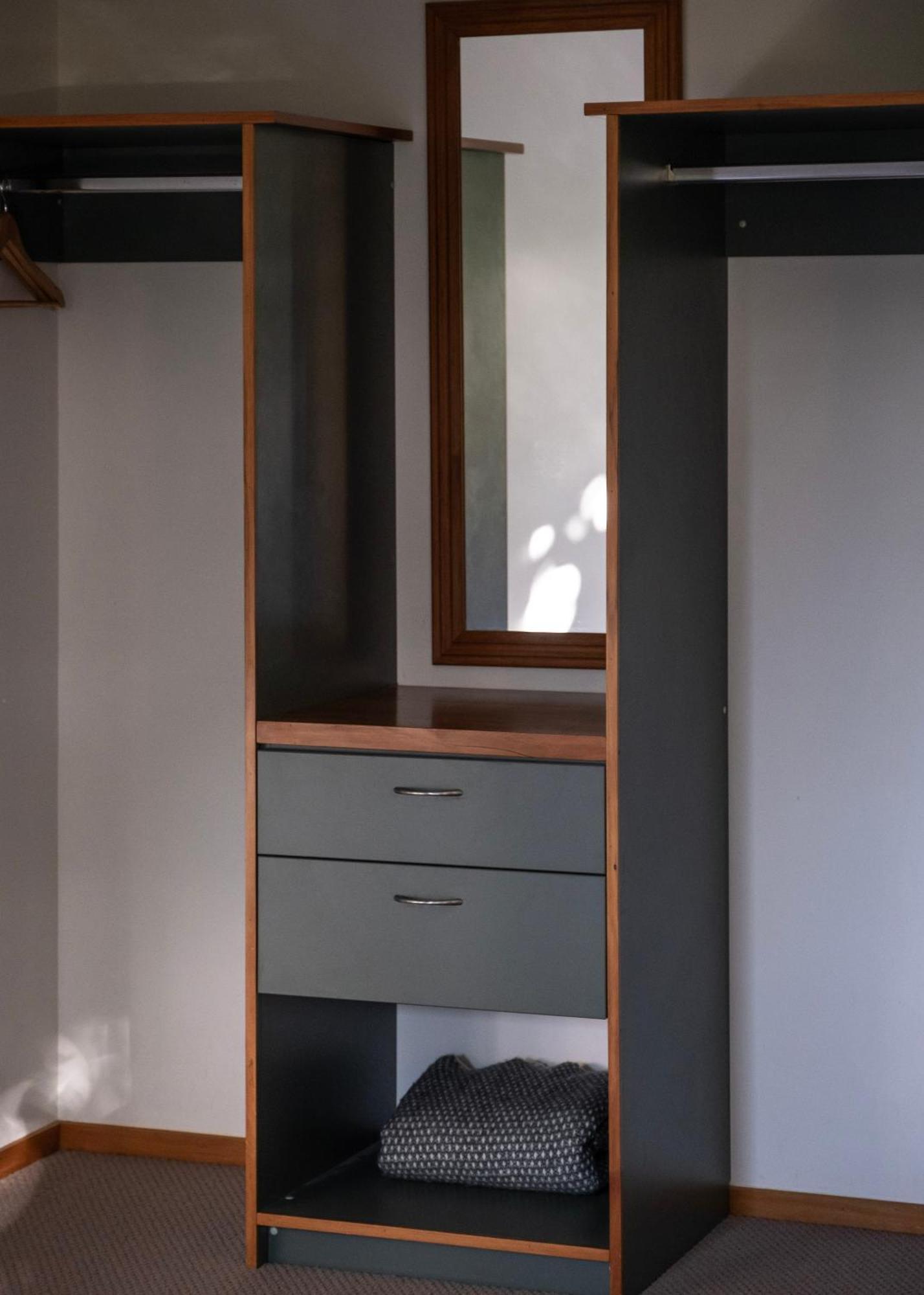 Bow Street Apartments & Cottage Raglan Room photo