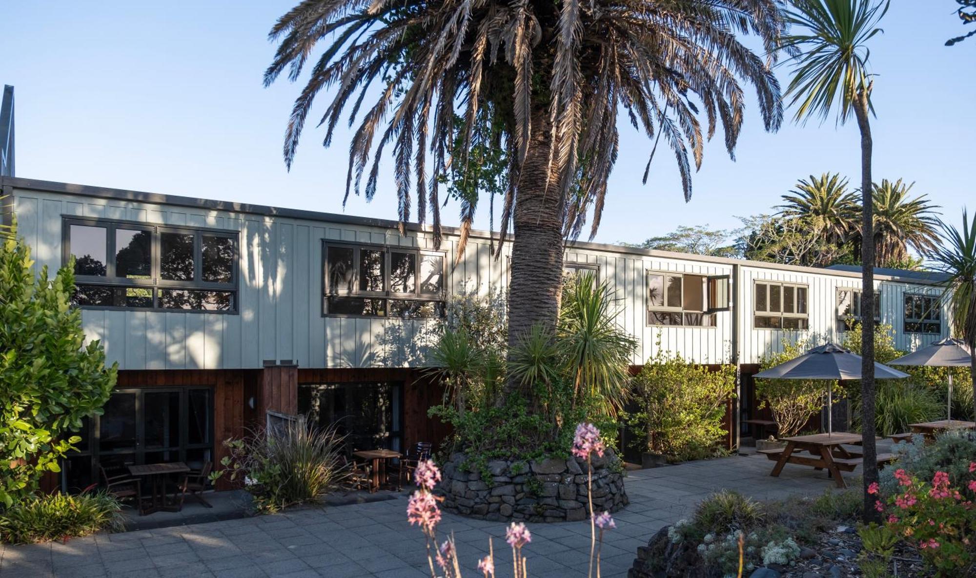 Bow Street Apartments & Cottage Raglan Exterior photo